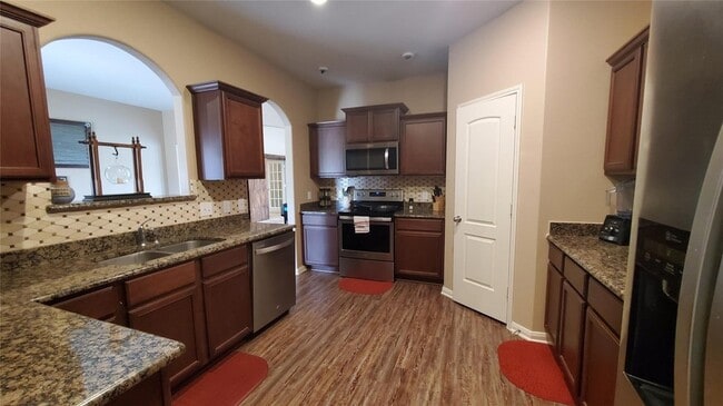 Photo - 6237 Stone Lake Dr