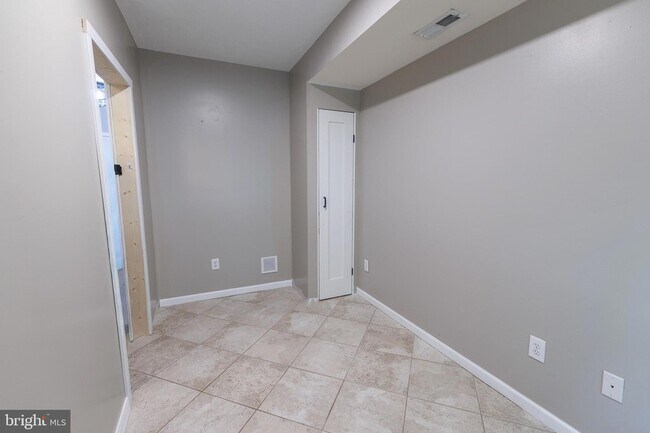 Photo - 276 Parker Ave
