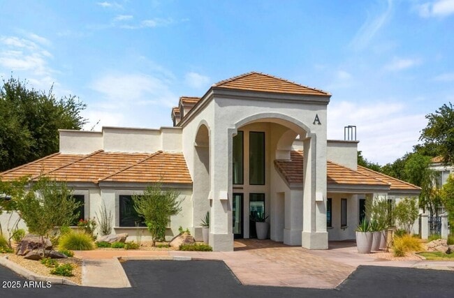 Building Photo - 1250 W Grove Pkwy Unit 2