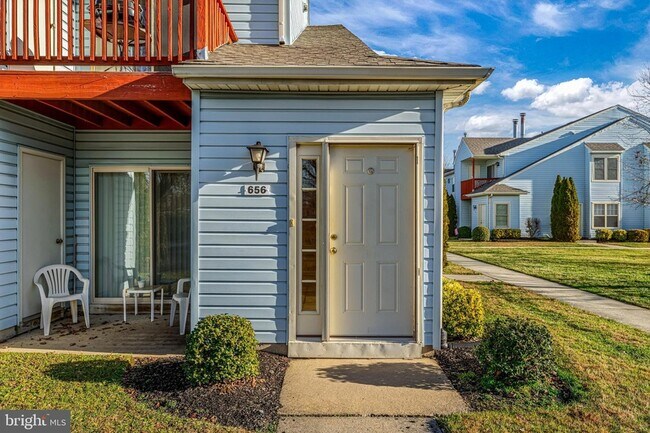 Photo - 656 Covington Ct