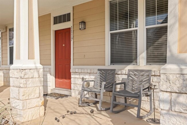 Photo - 1117 Nevarez