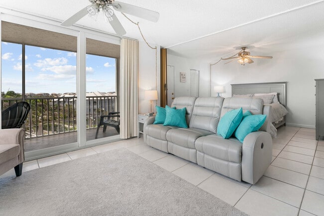 Building Photo - 5500 Bonita Beach Rd SW Unit FL6-ID1226400P