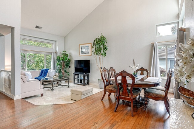 Photo - 182 Westminster Way Unit ID1304897P