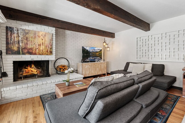 Photo - 1039 E Cooper Ave Unit ID1339918P