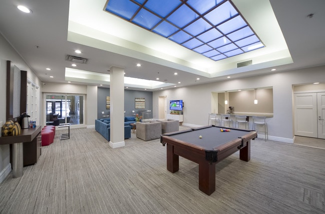 11 East Resident Clubroom - 11 East Forsyth Apartments