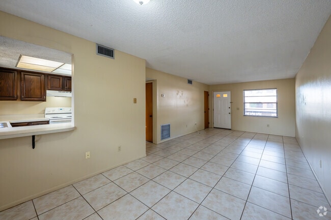 1BR, 1BA - 680SF - Version B - Living Room and Dining Room - Fountain View Apartments