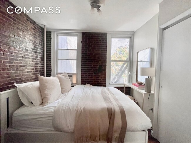 Photo - 57 Spring St