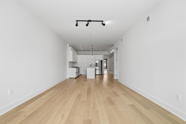 Photo - 194 Cambridge Ave