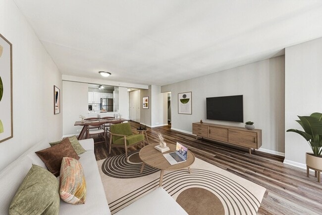 Photo - Arrive Streeterville