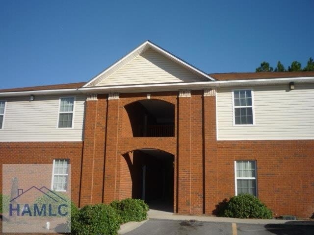 Building Photo - 132 Rolland St
