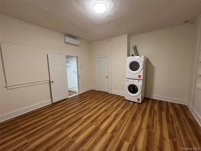 Photo - 78 Bayville Ave