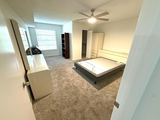 Photo - 14307 Bedford Dr Unit 3020