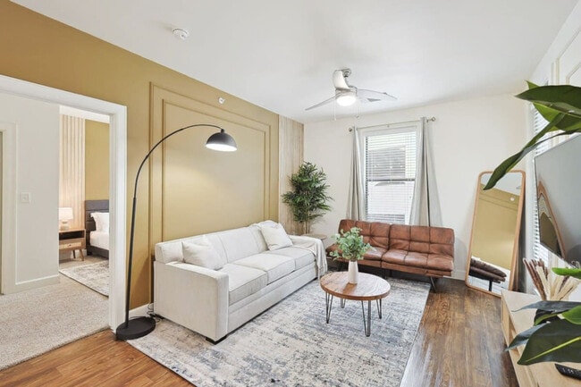 Building Photo - 5725 Town and Country Blvd Unit ID1363556P