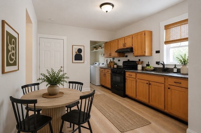 Photo - 41 Payson Ave Unit 2