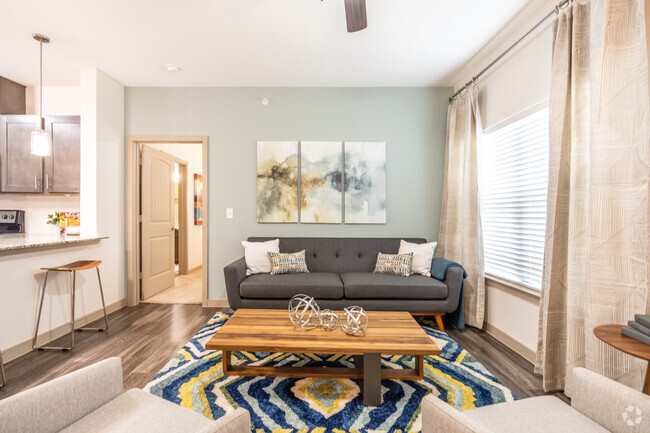 Photo - The Oaks at Baywood