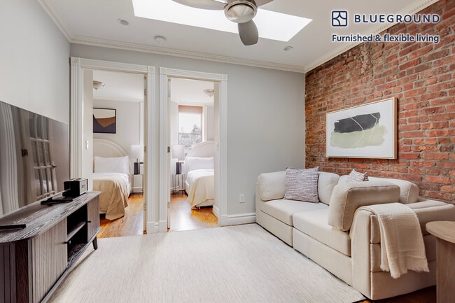 Building Photo - 234 W 14th St Unit FL5-ID1824