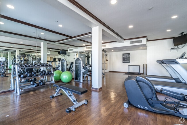 Fitness Center - Raincross Promenade
