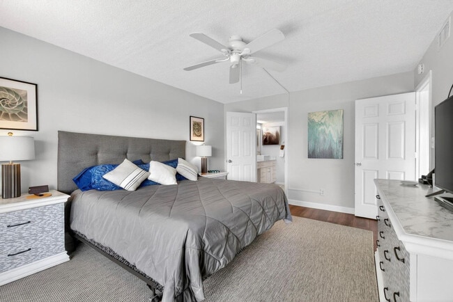 Photo - 12080 Capri Cir S Unit SI FL2-ID1624520P