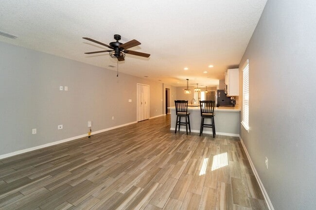 Photo - 415 Santorini Ct