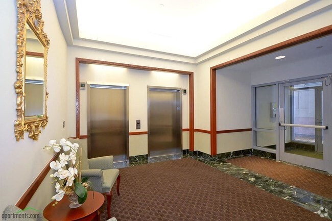 Lobby - Canterbury Green