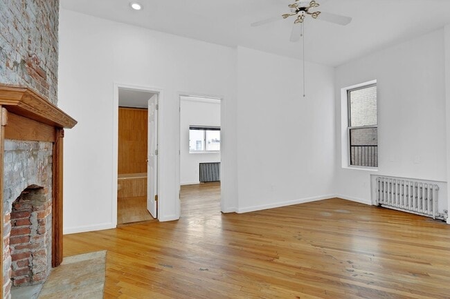Building Photo - 316 Hudson St