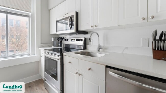 Photo - 617 W Lexington St Unit C1