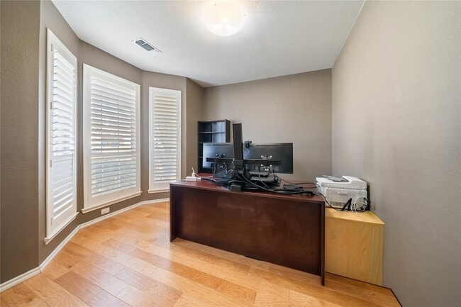 Photo - 9333 Fairmont Dr