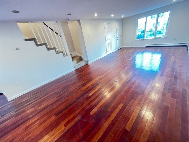 Photo - 86 Atwood St