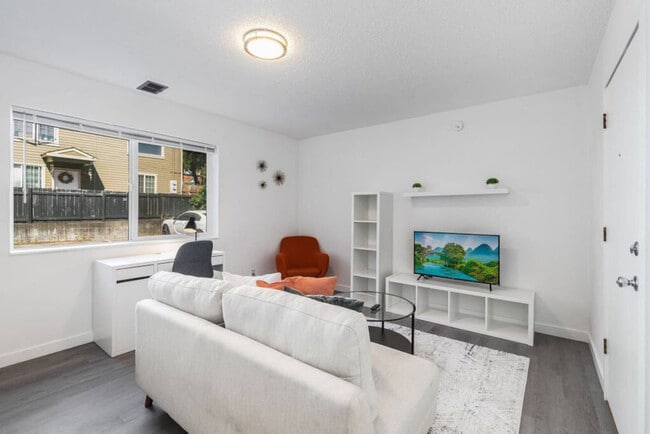 Photo - 1801 S Yakima Ave Unit ID1045865P