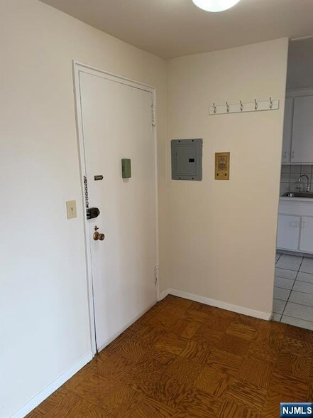 Photo - 39 E 39th St Unit 2L