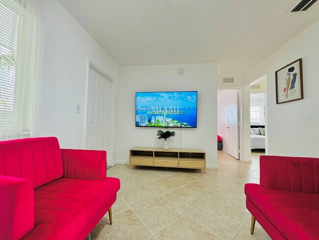 Photo - 828 SW 2nd St Unit ID1258740P