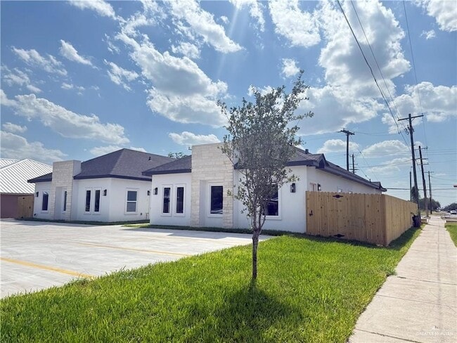 Photo - 1321 Joscelyn Dr Unit 3