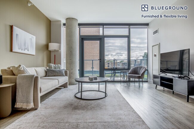 Photo - 450 W Belmont Ave Unit FL4-ID986