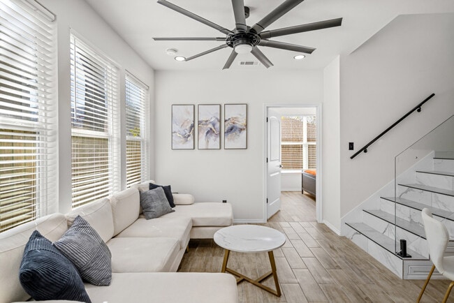 Photo - 3518 Dennis St Unit ID1387517P