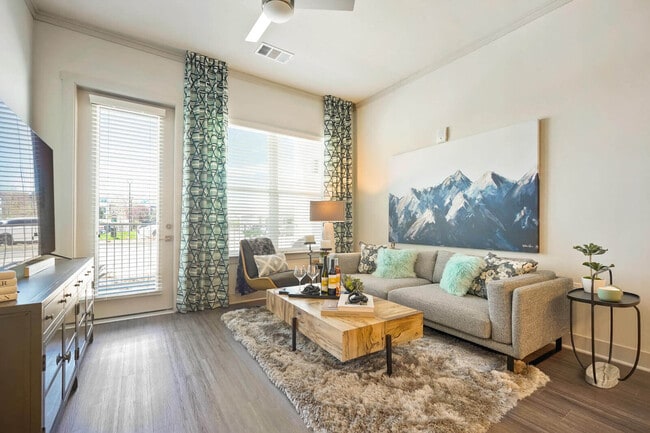 The Mezz, Centennial, CO, Living Area - The Mezz at Fiddlers Green