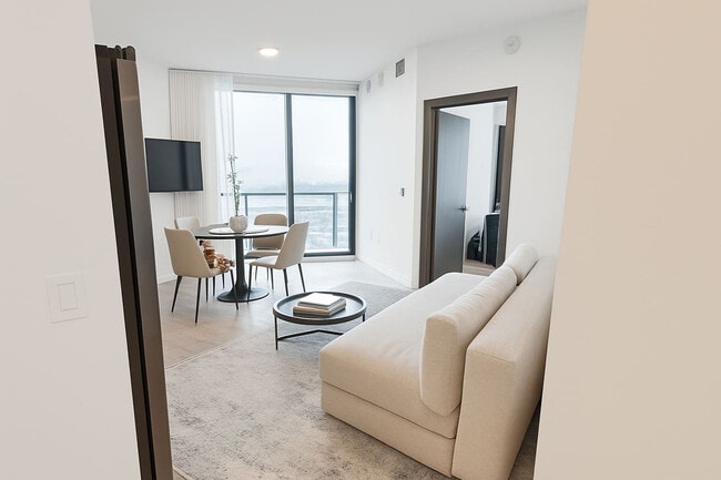 Building Photo - 398 NE 5th St Unit ID1240711P