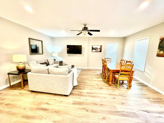 Photo - 2560 Hammond Dr Unit SI ID1543019P