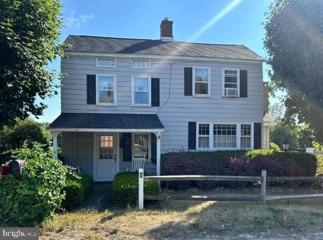 Building Photo - 8 Ramah Rd