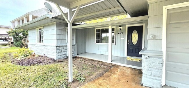 Photo - 6927 Burgess St