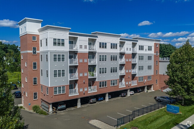 Building Photo - 1177 Greens Farms