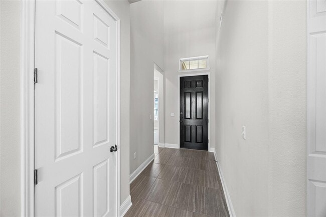 Photo - 7102 Cut Plains Trail