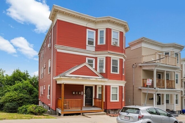 Photo - 18 Peverell St Unit 3