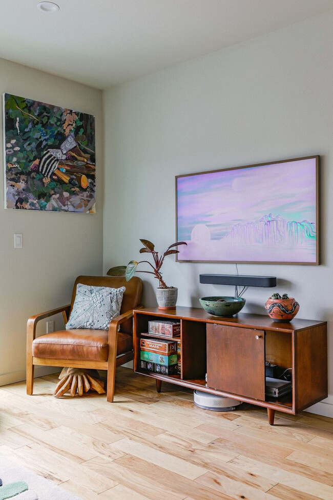 Building Photo - 4748 36th Ave S Unit ID1035903P