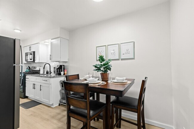 Photo - 22 2nd St Unit ID1032324P