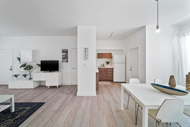 Photo - 1504 Bay Rd Unit ID1255491P