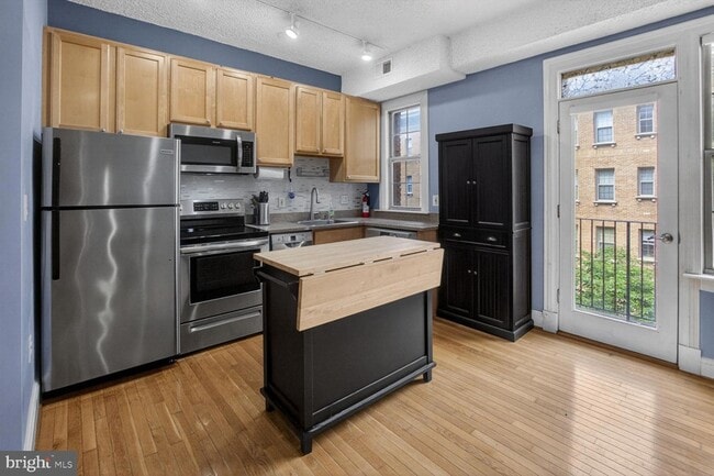 Photo - 1401 Columbia Rd NW Unit 319