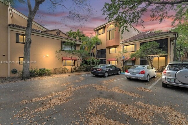 Building Photo - 15575 N Miami Lakeway Unit 305