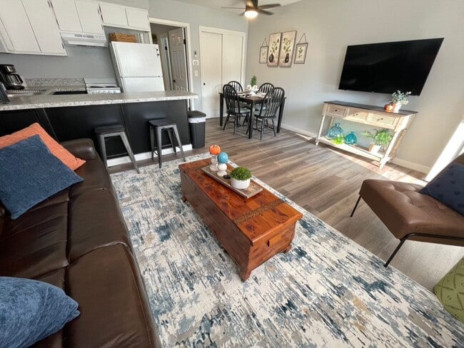 Photo - Western Hills Apartments