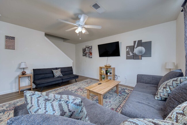 Photo - 765 Compass Trl Unit ID1043484P