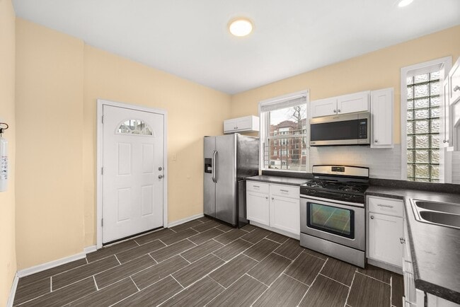 Photo - 6649 S Rhodes Ave